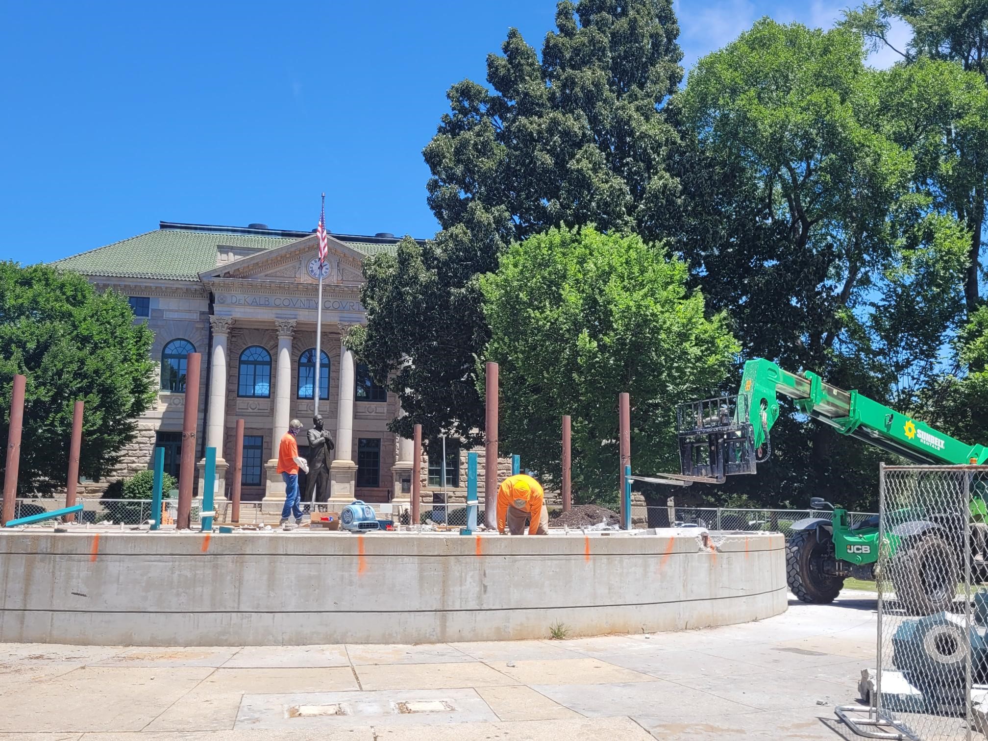 Construction on Decatur Plaza above the Station